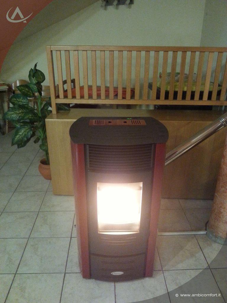 20151105 201800 stufa a pellet punto fuoco